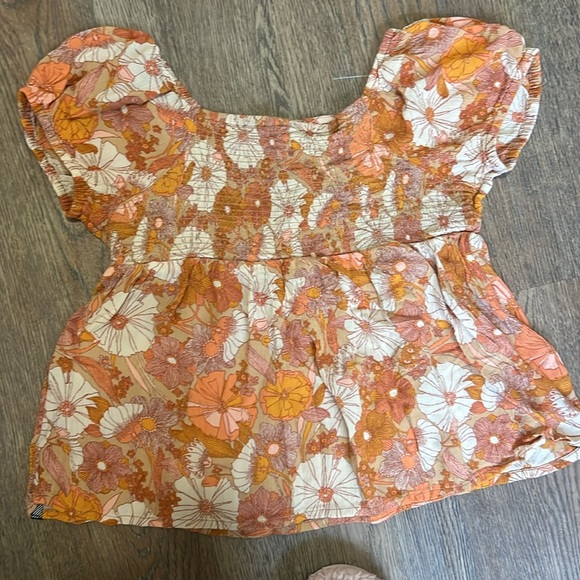 Volcom Shirt size 10/12 - Picture 2 of 4